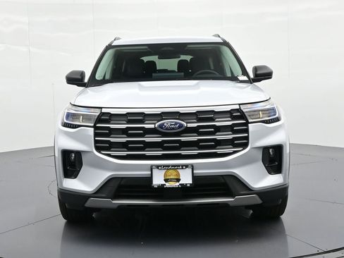 New 2026 Ford Explorer Active w/ Active Comfort Package image 3