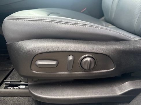 Used 2023 Buick Enclave Essence w/ Experience Buick Package FWD image 24