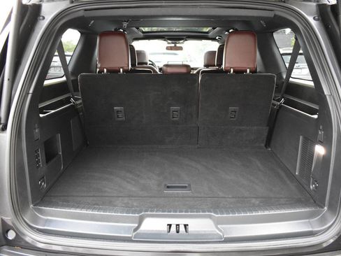 Used 2024 Ford Expedition Max Limited AWD/4WD image 11