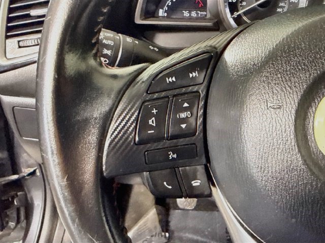 Used 2016 MAZDA MAZDA3 i Grand Touring FWD image 13