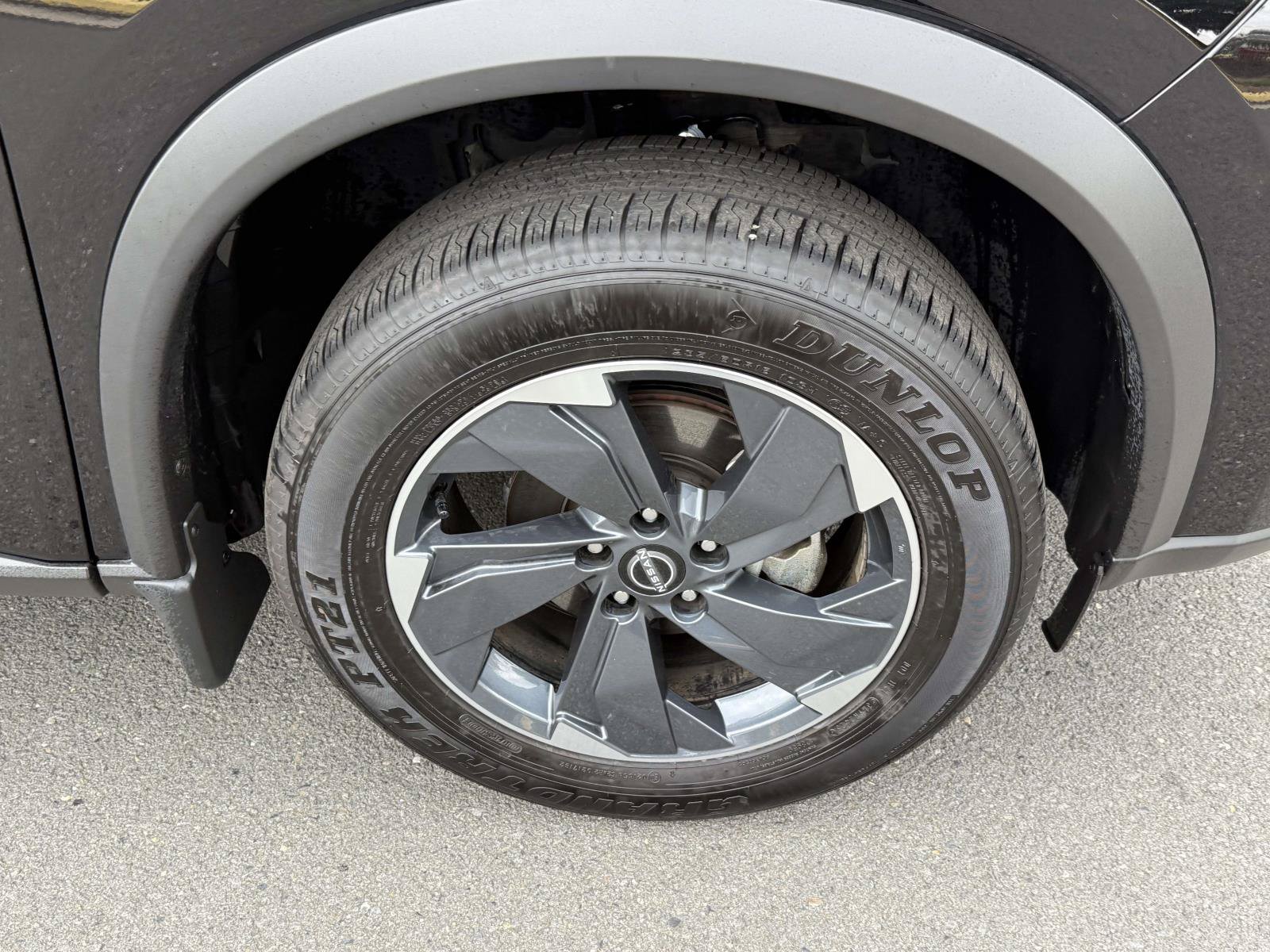 Used 2026 Nissan Rogue SV AWD/4WD image 7
