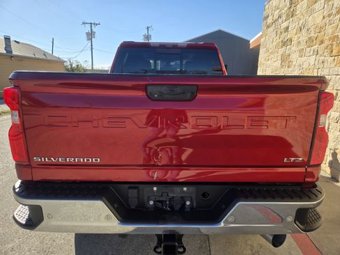 Used 2021 Chevrolet Silverado 2500 LTZ w/ LTZ Premium Texas Edition image 16
