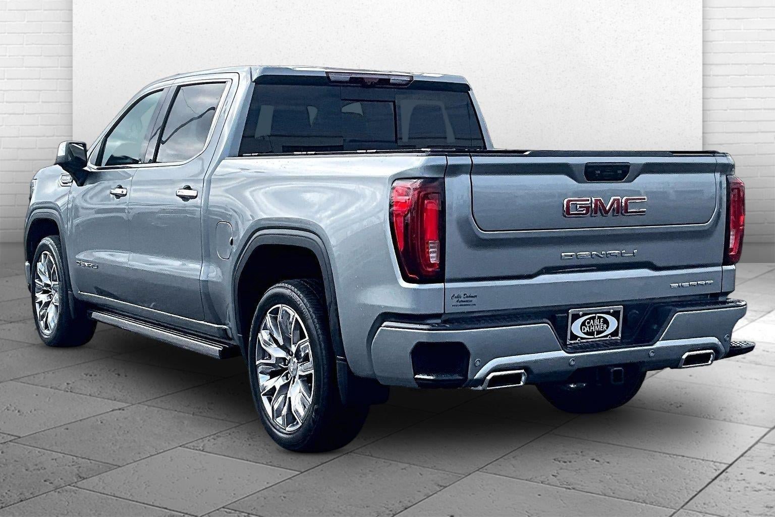 Used 2025 GMC Sierra 1500 Denali AWD/4WD image 11