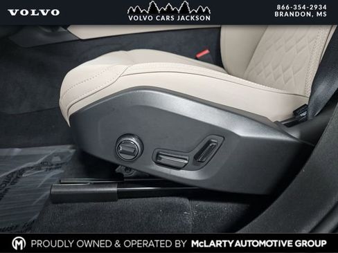 New 2026 Volvo XC90 B6 Plus w/ Protection Package Premier image 8