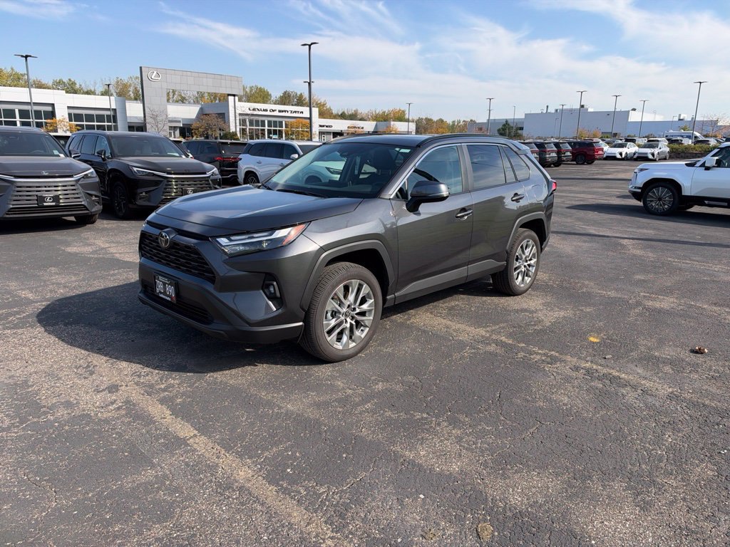 Used 2025 Toyota RAV4 XLE Premium w/ Weather Package AWD/4WD image 8