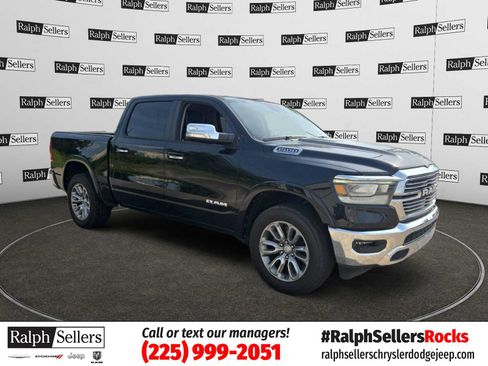 Used 2022 RAM 1500 Laramie AWD/4WD image 1