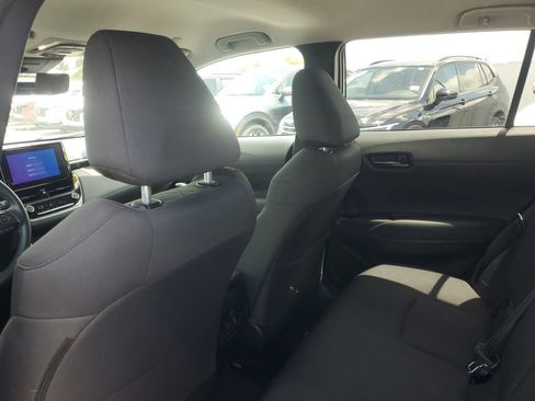 Used 2024 Toyota Corolla Cross LE FWD image 11