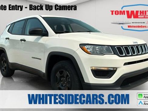 Used 2021 Jeep Compass Sport FWD image 1