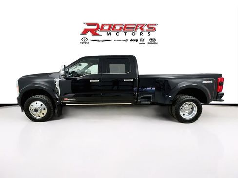 Used 2023 Ford F450 Platinum w/ Camper Package AWD/4WD image 9