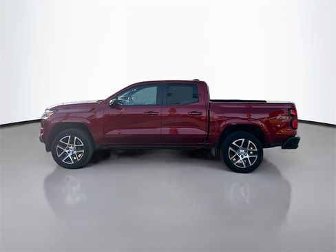 Used 2024 Chevrolet Colorado Z71 w/ Z71 Convenience Package 2 image 4