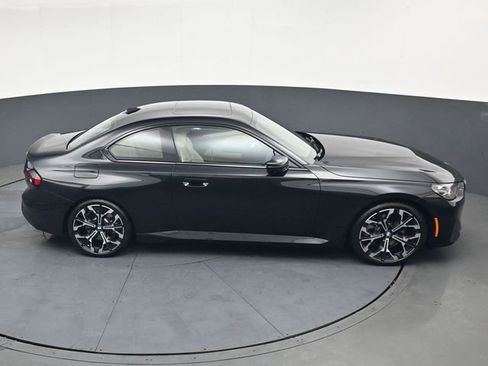 Used 2025 BMW 230i Coupe w/ Premium Package RWD image 22