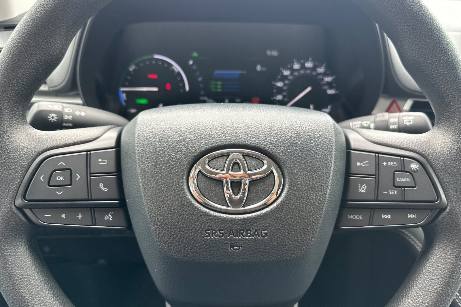 New 2026 Toyota Sienna LE FWD image 27
