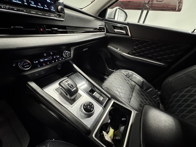 Used 2022 Mitsubishi Outlander SEL AWD/4WD image 34