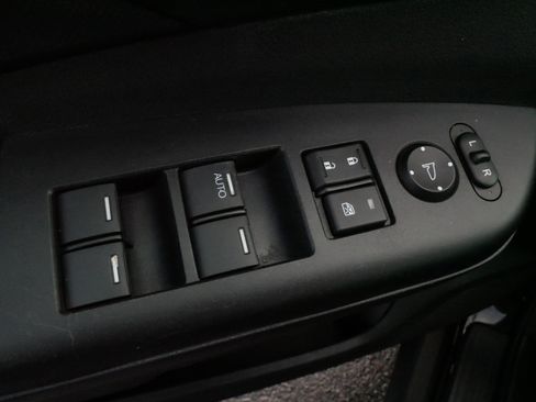 Used 2014 Honda CR-V LX image 19