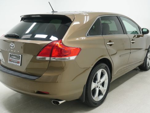 Used 2009 Toyota Venza FWD image 4
