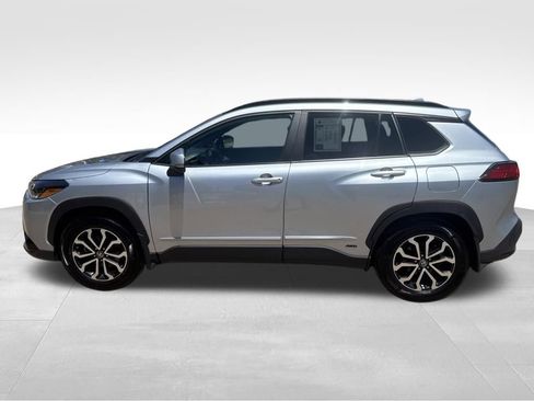 Used 2023 Toyota Corolla Cross AWD Hybrid image 10