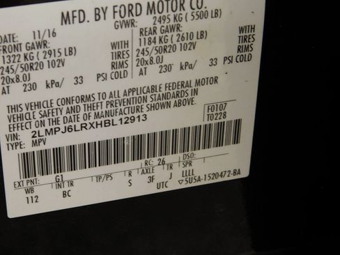 Used 2017 Lincoln MKX Reserve w/ Lincoln MKX Climate Package FWD image 27
