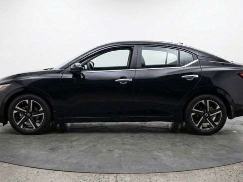 Used 2025 Nissan Sentra SV image 5
