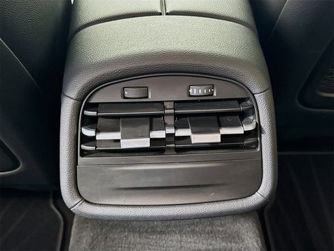 Used 2021 Maserati Ghibli S image 24