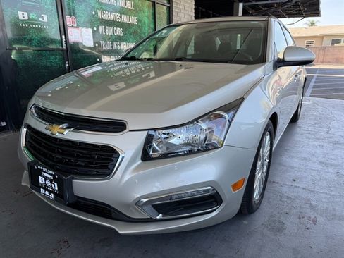 Used 2015 Chevrolet Cruze Eco FWD image 3