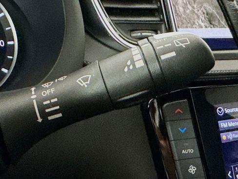 Used 2023 INFINITI QX50 Sport image 13