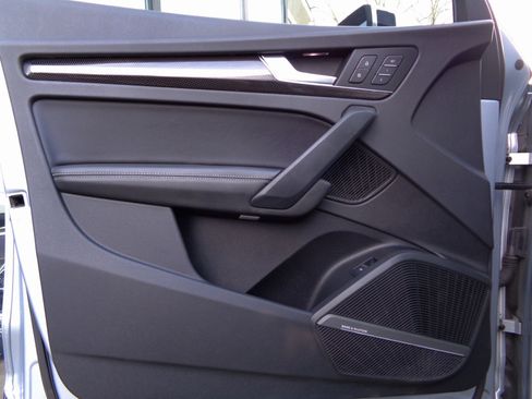 Used 2019 Audi SQ5 Prestige image 14