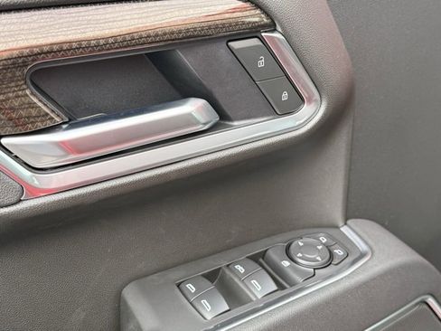 New 2025 Chevrolet Silverado 1500 LT image 27