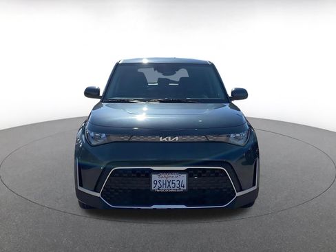 Used 2025 Kia Soul LX w/ LX Technology Package FWD image 3