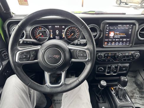 Used 2018 Jeep Wrangler Unlimited Sahara image 18