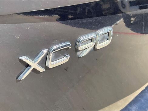 Used 2016 Volvo XC90 T6 Momentum w/ Convenience Package AWD/4WD image 31