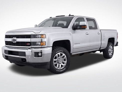 Used 2016 Chevrolet Silverado 2500 LTZ AWD/4WD image 2