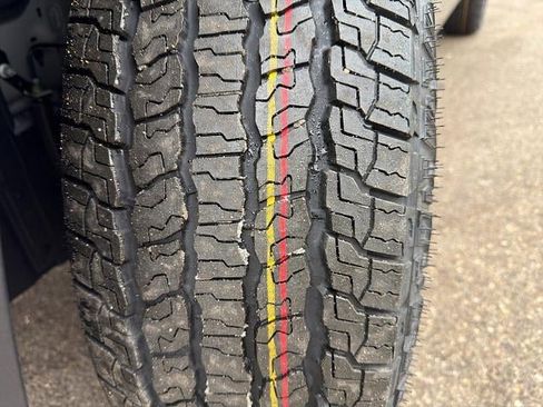 New 2026 GMC Acadia AT4 w/ Super Cruise Package image 10