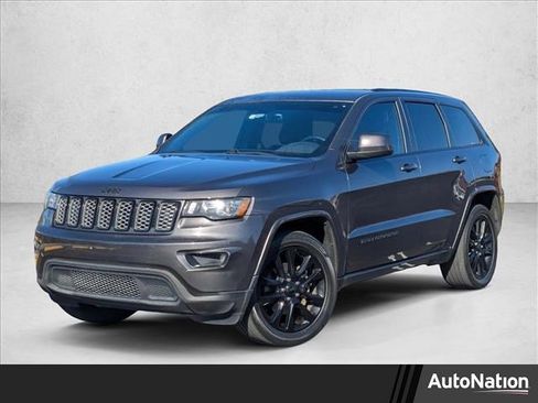Used 2018 Jeep Grand Cherokee Altitude image 1