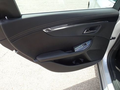 Used 2020 Chevrolet Impala Premier w/ Premier Confidence Package FWD image 16