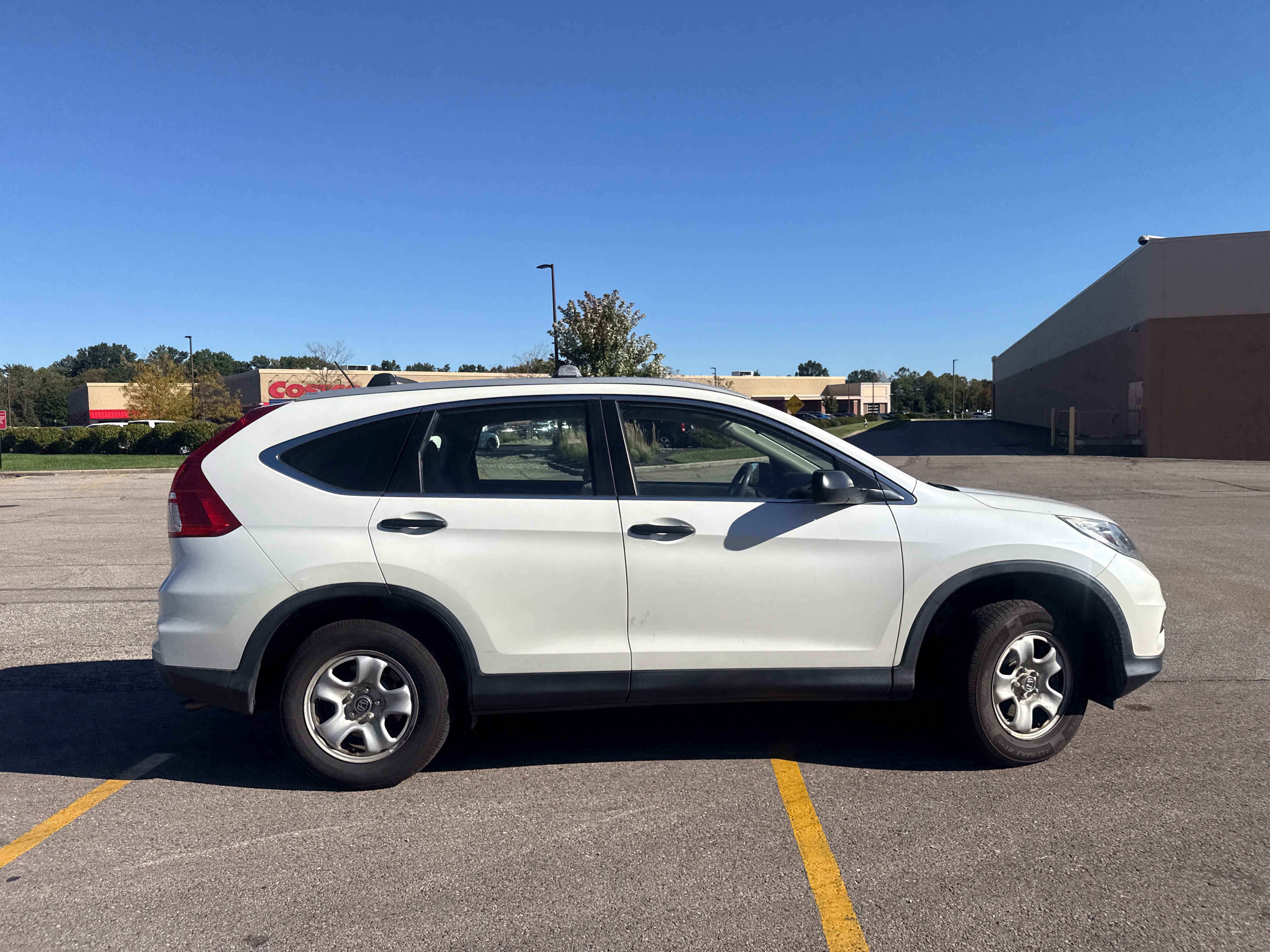 Used 2016 Honda CR-V LX image 28