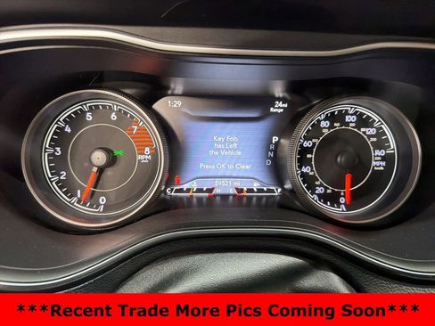 Used 2019 Jeep Cherokee Limited image 13