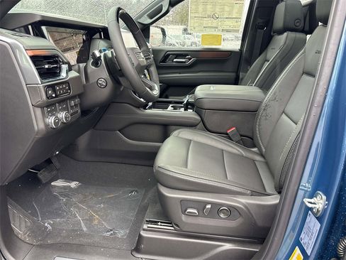 New 2026 GMC Yukon XL Denali w/ Advanced Technology Package image 11