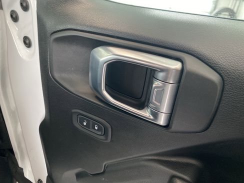 Used 2022 Jeep Wrangler Willys image 26