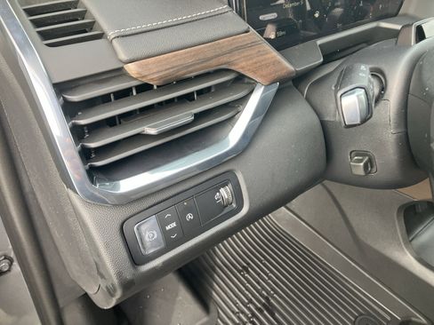 New 2026 GMC Acadia Denali Ultimate w/ LPO, Floor Liner Package image 23