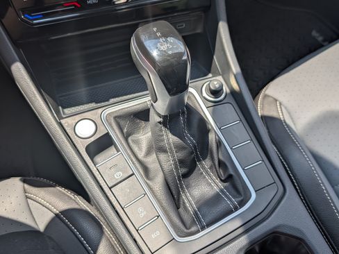Used 2026 Volkswagen Jetta SE FWD image 31