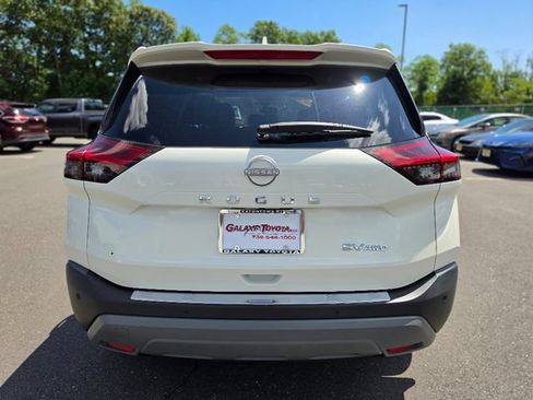 Used 2023 Nissan Rogue SV w/ SV Premium B Package AWD/4WD image 6