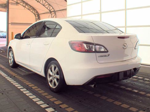 Used 2011 MAZDA MAZDA3 i Touring FWD image 6