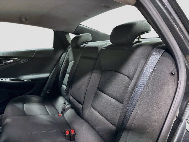 Used 2016 Chevrolet Malibu LT FWD image 19