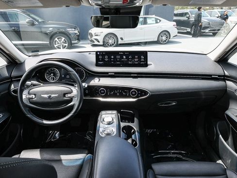 Used 2025 Genesis GV70 2.5T AWD/4WD image 13