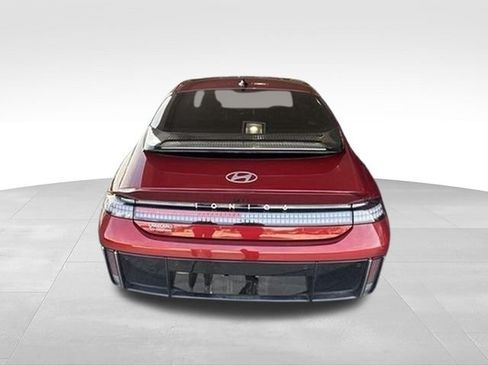 Used 2025 Hyundai Ioniq 6 SEL RWD image 2