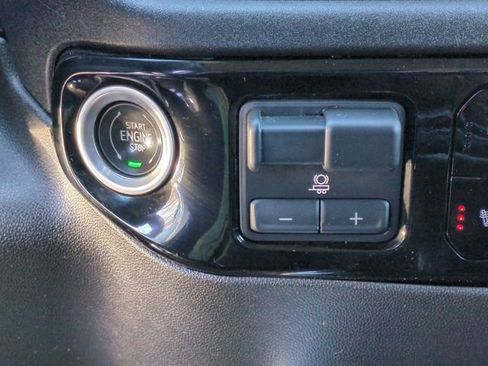 Used 2022 Chevrolet Silverado 1500 RST w/ RST All Star Premium Package AWD/4WD image 18