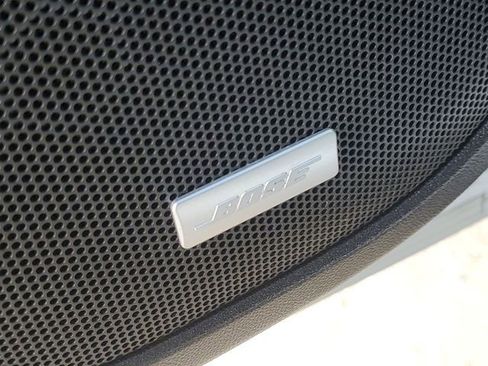 Used 2018 GMC Acadia SLE image 27