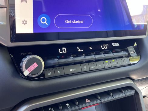 New 2026 Toyota Tundra Platinum AWD/4WD image 16