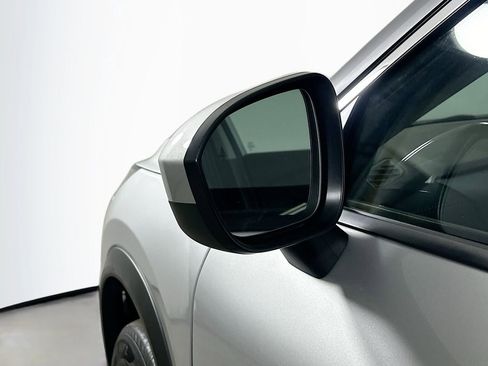 Used 2023 Nissan Rogue SV AWD/4WD image 36