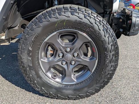 Used 2020 Jeep Gladiator Rubicon image 11